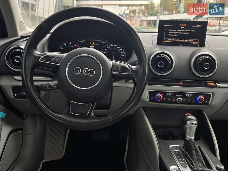 Седан Audi A3 2016 в Києві