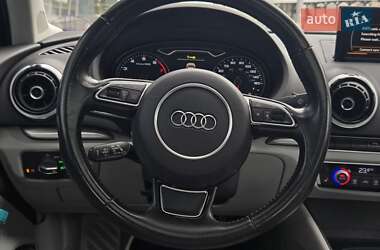 Седан Audi A3 2016 в 