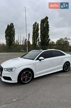Седан Audi A3 2016 в 