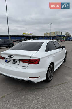 Седан Audi A3 2016 в 