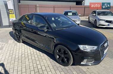 Седан Audi A3 2016 в  фото 4 Седан Audi A3 2016 в