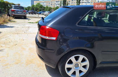 Хетчбек Audi A3 2004 в  фото 7 Хетчбек Audi A3 2004 в