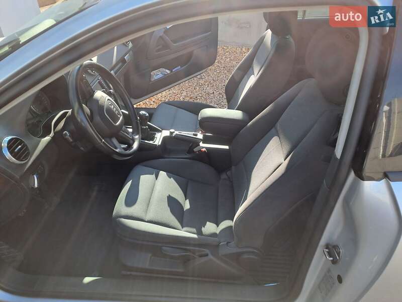 Хэтчбек Audi A3 2011 в Черноморске
