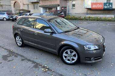 Хетчбек Audi A3 2010 в 