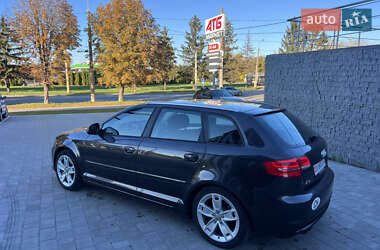 Хетчбек Audi A3 2010 в 