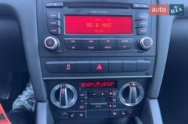 Хетчбек Audi A3 2010 в 
