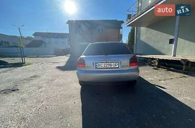 Хетчбек Audi A3 1999 в 