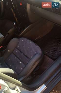 Хетчбек Audi A3 1999 в 