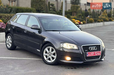 Хэтчбек Audi A3 2010 в 