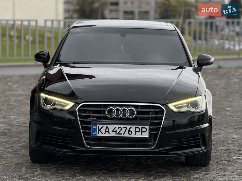 Седан Audi A3 2014 в Дніпрі