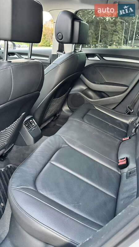 Седан Audi A3 2015 в Києві