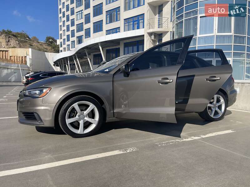 Седан Audi A3 2015 в Одессе