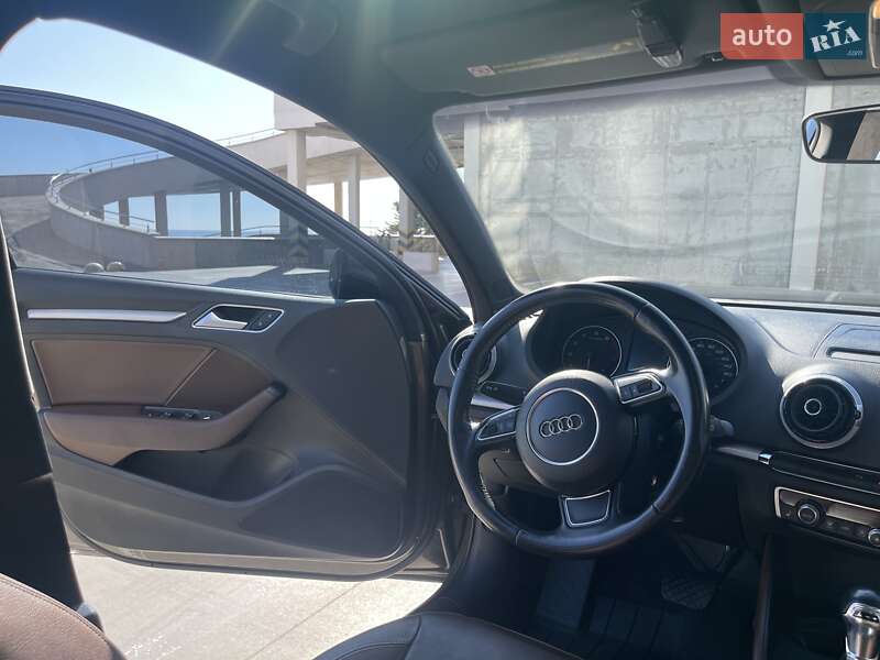 Седан Audi A3 2015 в Одессе