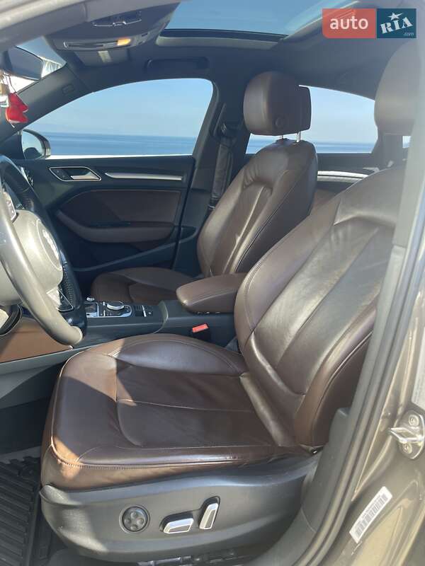 Седан Audi A3 2015 в Одессе