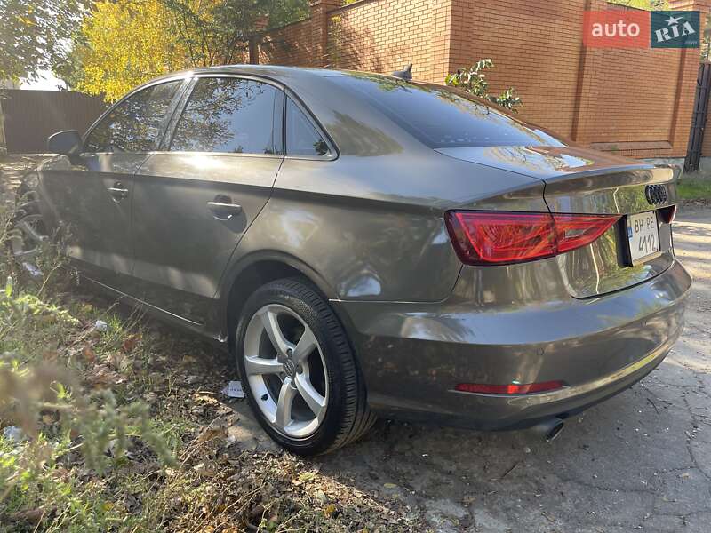 Седан Audi A3 2015 в Одессе