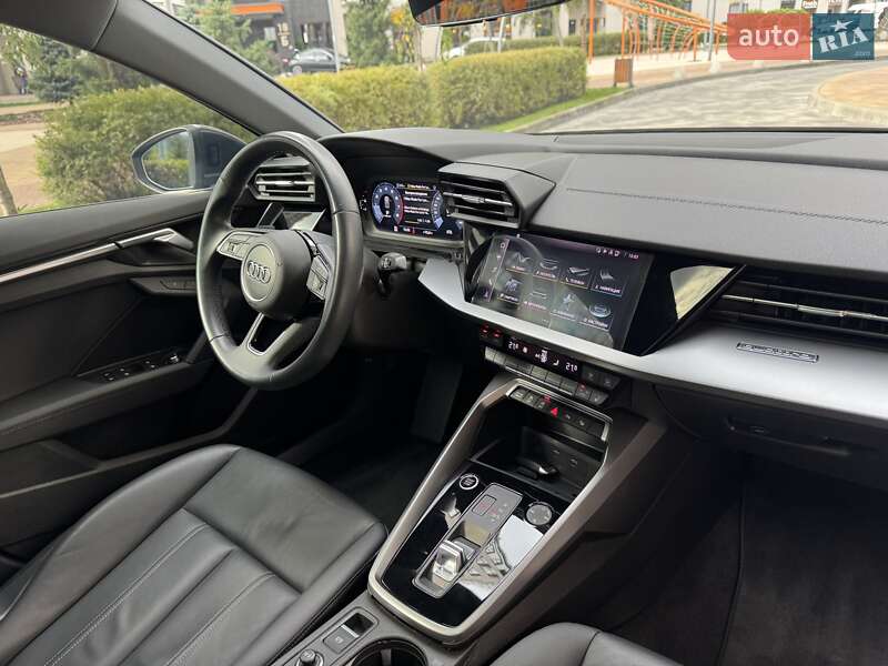 Седан Audi A3 2023 в Киеве