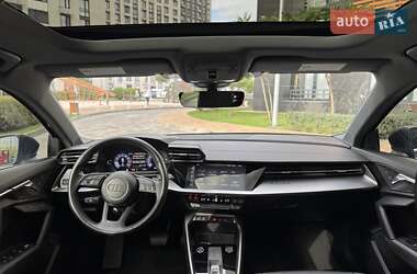 Седан Audi A3 2023 в  фото 23 Седан Audi A3 2023 в