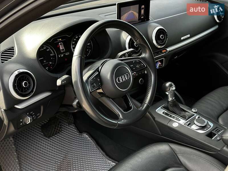 Хетчбек Audi A3 2017 в Львові фото 14 Хетчбек Audi A3 2017 в Львові