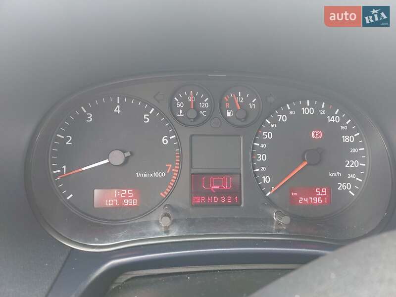 Хэтчбек Audi A3 1999 в Житомире