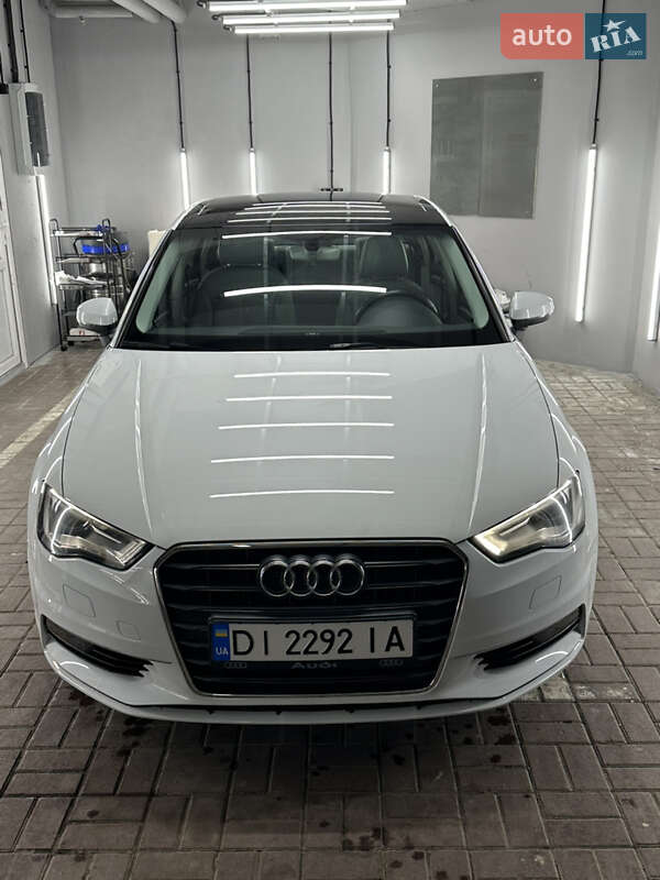 Седан Audi A3 2016 в Києві фото Седан Audi A3 2016 в Києві