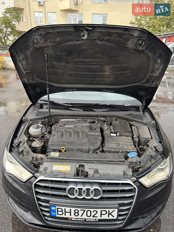 Седан Audi A3 2015 в Івано-Франківську