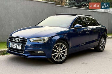 Седан Audi A3 2015 в Дніпрі Седан Audi A3 2015 в Дніпрі