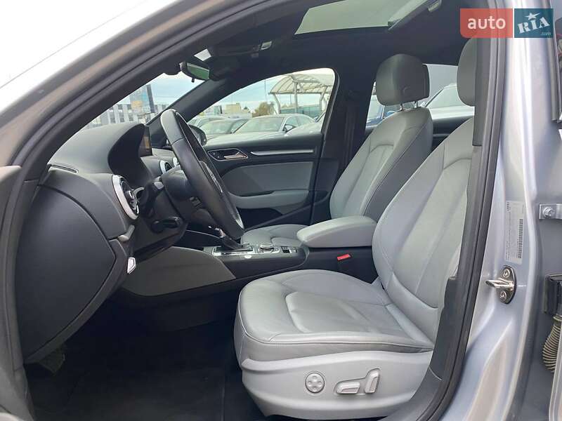 Седан Audi A3 2018 в Львові