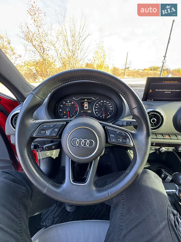 Седан Audi A3 2020 в Гатне