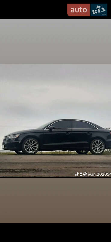 Седан Audi A3 2015 в Николаеве