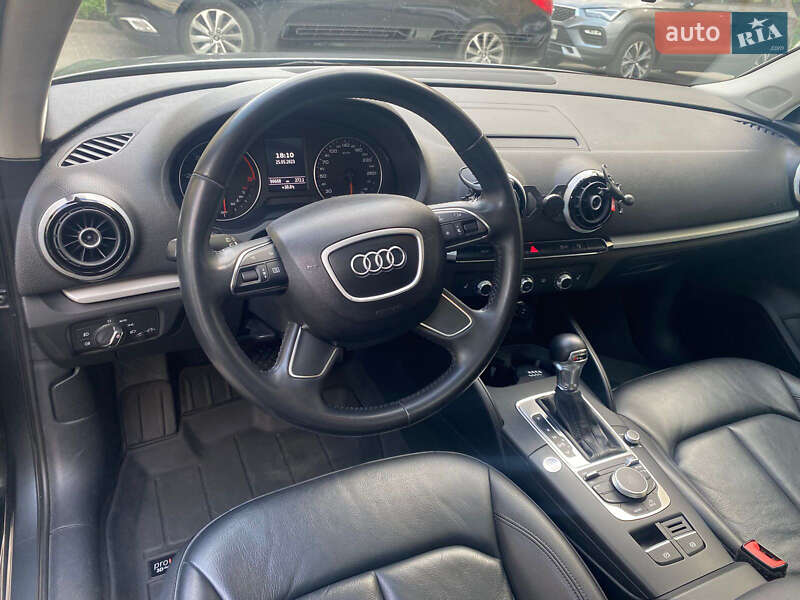 Седан Audi A3 2015 в Києві фото 10 Седан Audi A3 2015 в Києві