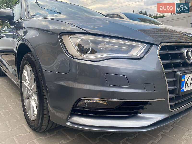 Седан Audi A3 2015 в Києві фото 20 Седан Audi A3 2015 в Києві