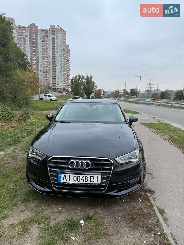 Седан Audi A3 2016 в Києві