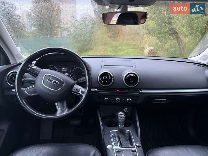Седан Audi A3 2016 в Києві