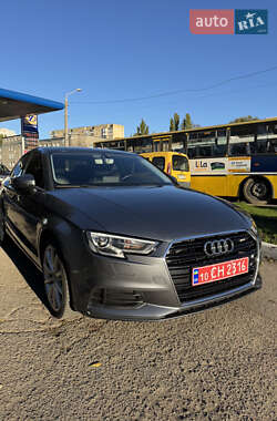 Седан Audi A3 2015 в Одессе