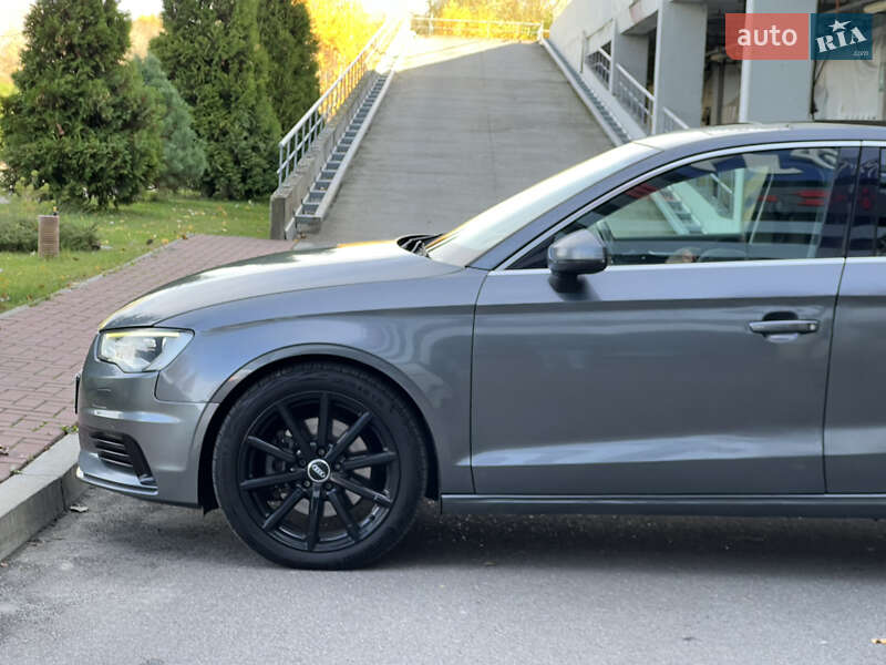 Седан Audi A3 2015 в Києві