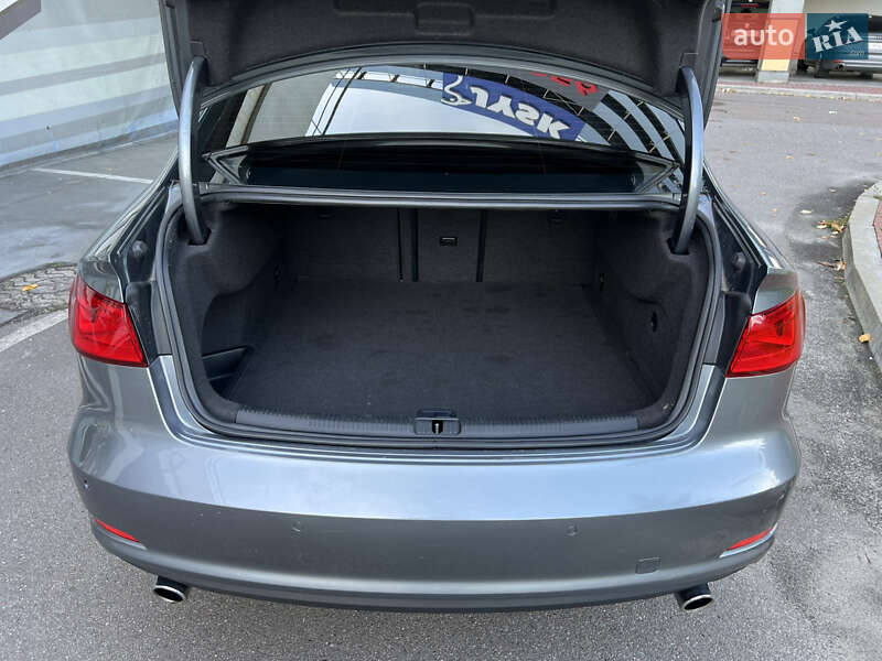 Седан Audi A3 2015 в Києві
