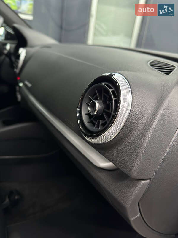 Седан Audi A3 2017 в Ивано-Франковске