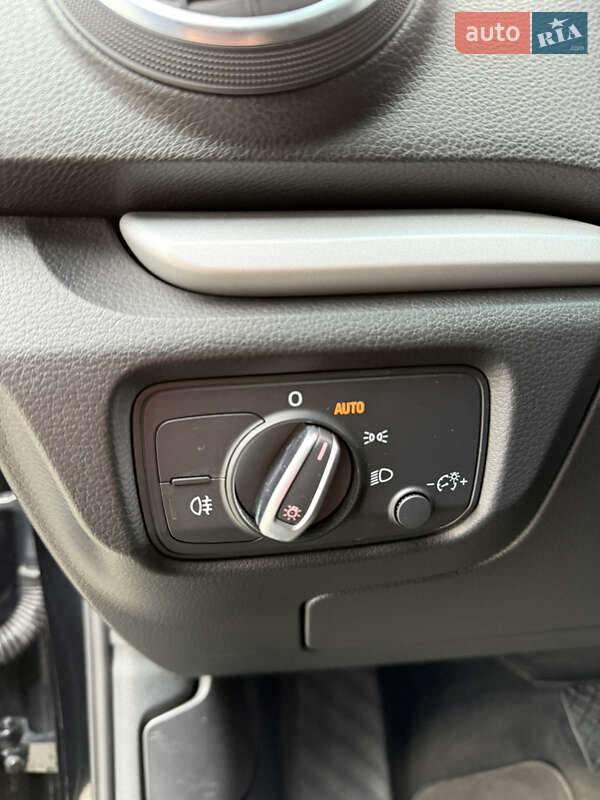 Седан Audi A3 2014 в Киеве