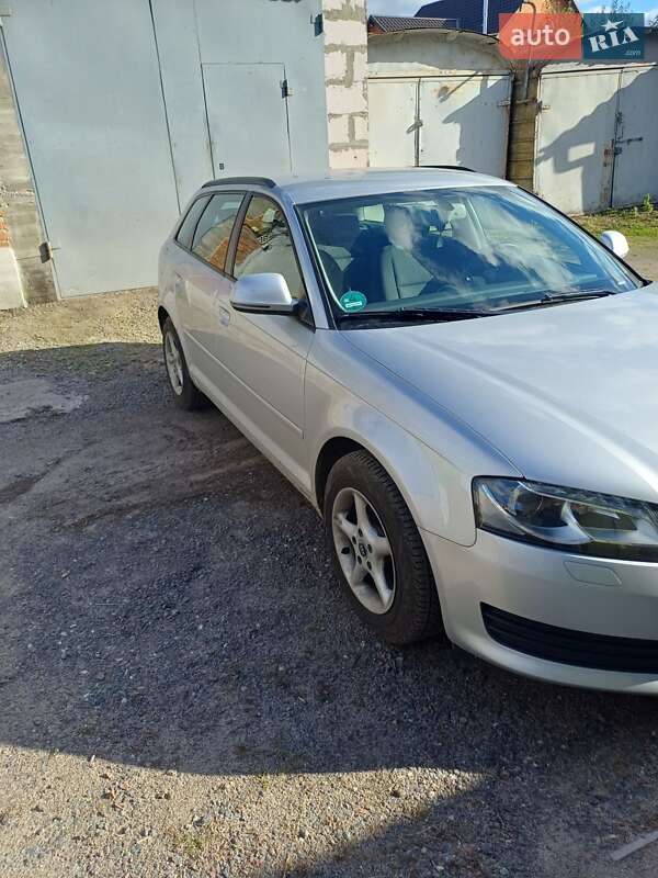 Хэтчбек Audi A3 2010 в Жмеринке