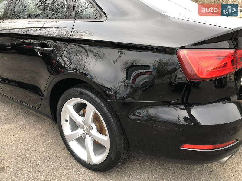 Седан Audi A3 2015 в Ірпені