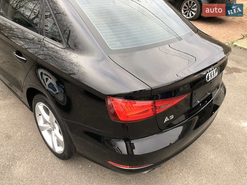 Седан Audi A3 2015 в Ірпені