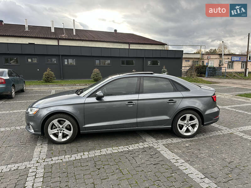 Седан Audi A3 2017 в Пирятине