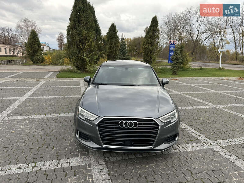 Седан Audi A3 2017 в Пирятине