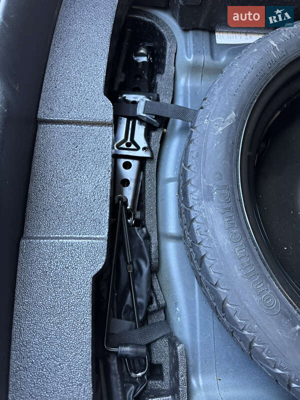 Седан Audi A3 2015 в Львові