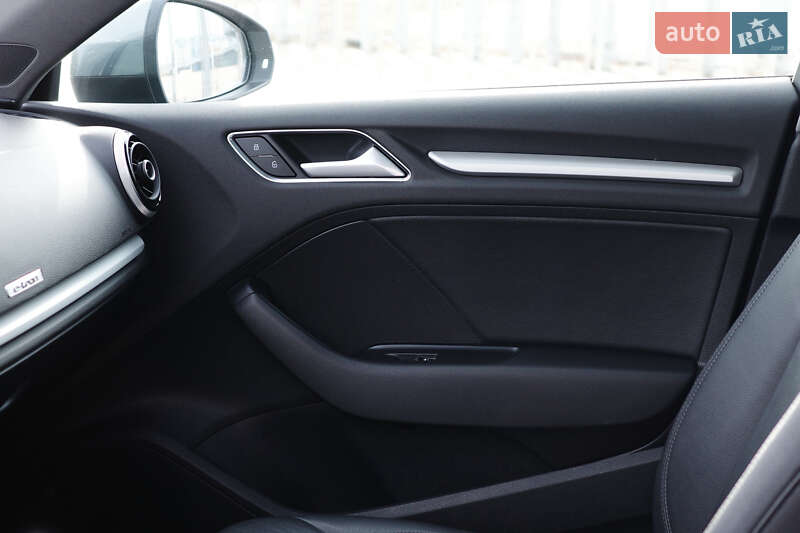 Хэтчбек Audi A3 2015 в Львове фото 13 Хэтчбек Audi A3 2015 в Львове