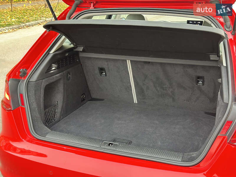 Хетчбек Audi A3 2016 в Києві