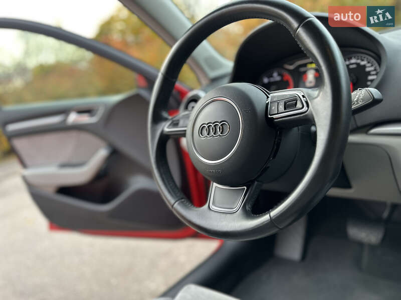 Хетчбек Audi A3 2016 в Києві