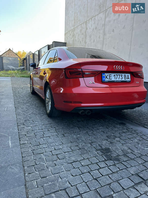 Седан Audi A3 2016 в Днепре
