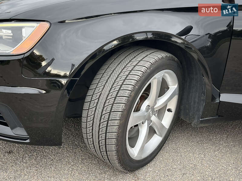 Седан Audi A3 2015 в Кропивницькому