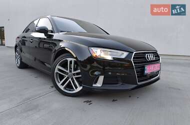 Седан Audi A3 2017 в Луцке